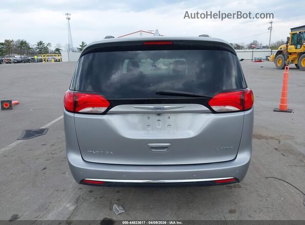 2C4RC1GG4LR283598 2020 CHRYSLER PACIFICA Gray 