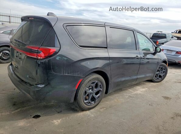 2C4RC1L74NR201023 2022 CHRYSLER PACIFICA Black Tył prawy