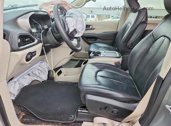 2C4RC1L77NR211013 2022 CHRYSLER PACIFICA Серый Вид салона спереди