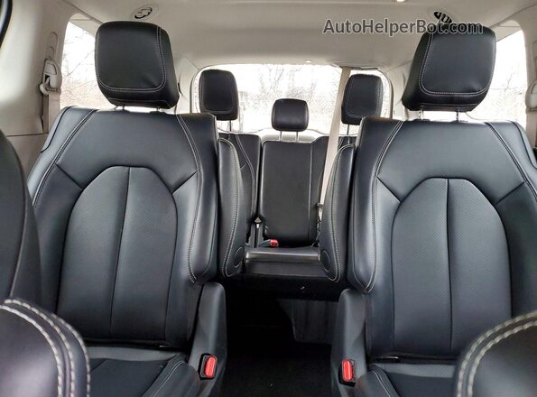 2C4RC1S76RR141544 2024 CHRYSLER PACIFICA Серебряный Вид задних сидений