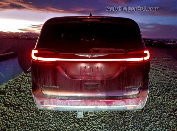 2C4RC3GGXPR500136 2023 CHRYSLER PACIFICA Бордовый Вид сзади