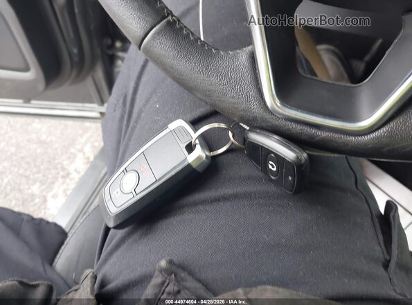 2FMPK3J95HBC02345 2017 FORD EDGE Серый Вид панели приборов