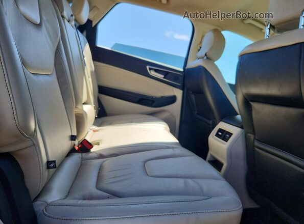 2FMPK3K93KBC57737 2019 FORD EDGE White Widok wnętrza z tyłu