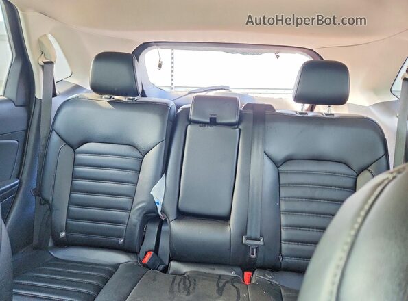 2FMPK4J93NBA40992 2022 FORD EDGE Burgundy Vista de los asientos traseros