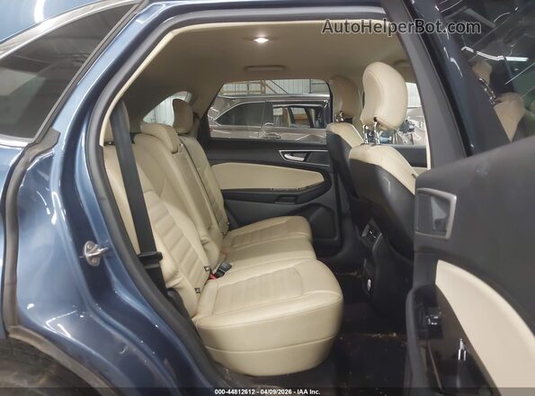 2FMPK4J95JBB26041 2018 FORD EDGE Blue Widok naklejki z numerem VIN