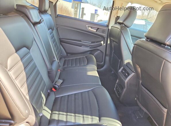 2FMPK4J96PBA40035 2023 FORD EDGE White Widok wnętrza z tyłu