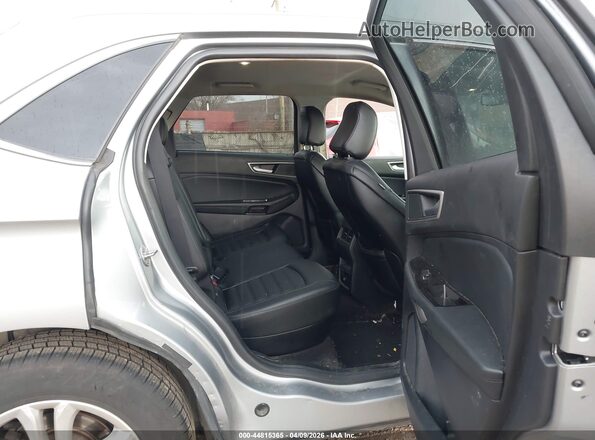 2FMPK4J98LBA18998 2020 FORD EDGE Gray Widok naklejki z numerem VIN