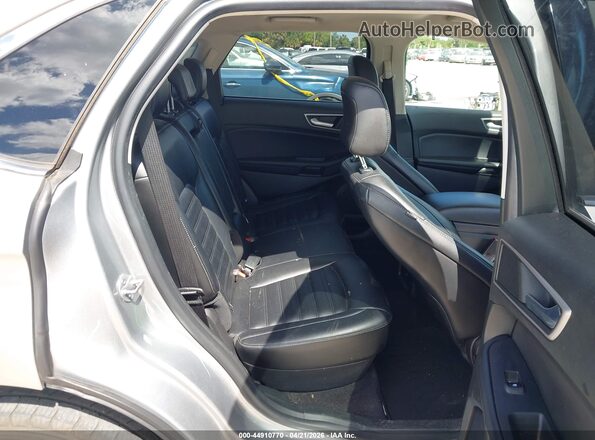 2FMPK4J98PBA21048 2023 FORD EDGE Серебряный Вид наклейки с VIN-кодом