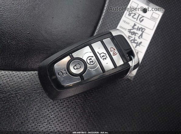 2FMPK4K95LBA45526 2020 FORD EDGE Gray Widok deski rozdzielczej