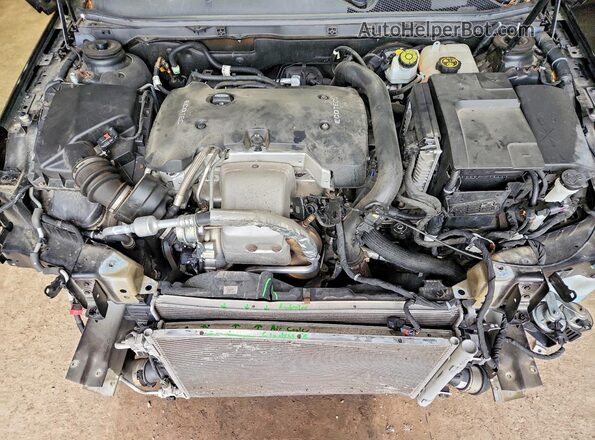 2G4GL5EX5H9195082 2017 BUICK REGAL Black Вид задньої частини салону