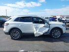 2022 Lincoln Nautilus Reserve Beige vin: 2LMPJ6K91NBL20525