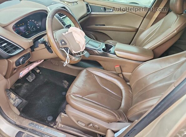 2LMPJ6LR0HBL41319 2017 LINCOLN MKX Beige Вид салону спереду