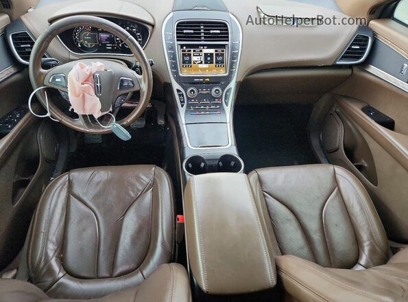 2LMPJ6LR0HBL41319 2017 LINCOLN MKX Beige Вид панелі приладів