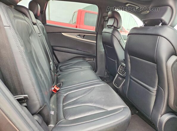 2LMPJ6LR2HBL51236 2017 LINCOLN MKX Gray უკანა სალონის ხედი
