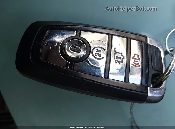2LMPJ8J95LBL35023 2020 LINCOLN NAUTILUS Темно-бордовый Вид панели приборов