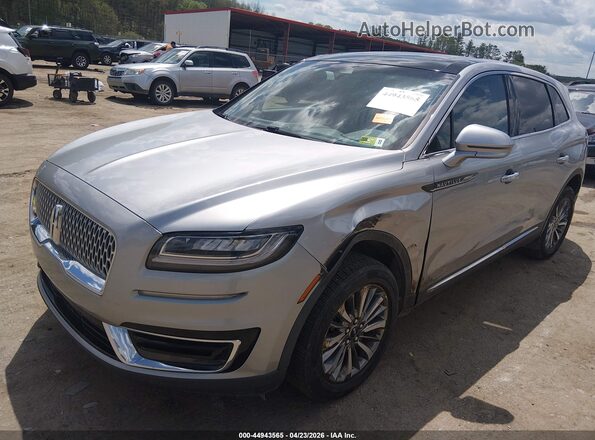 2LMPJ8K95LBL01050 2020 LINCOLN NAUTILUS Tan Vista tres cuartos delantera izquierda