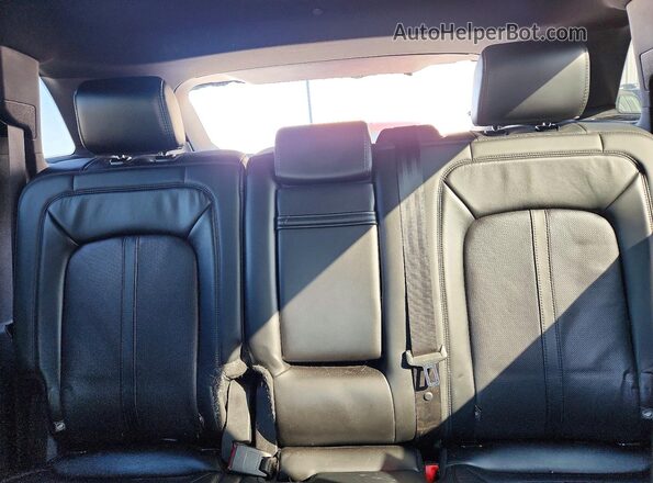 2LMPJ8LP1KBL32534 2019 LINCOLN NAUTILUS Black Հետևի նստատեղերի տեսք
