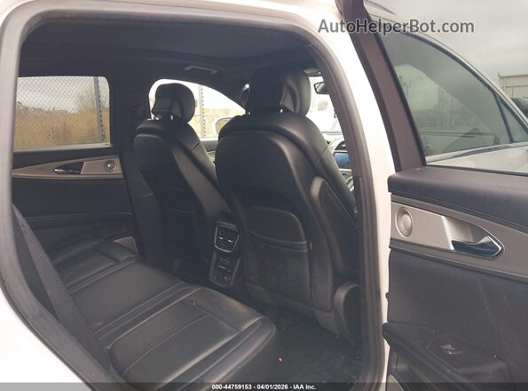 2LMPJ8LP5HBL38099 2017 LINCOLN MKX White Widok naklejki z numerem VIN