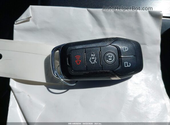 2LMPJ8LR7HBL45394 2017 LINCOLN MKX Black Dashboard view