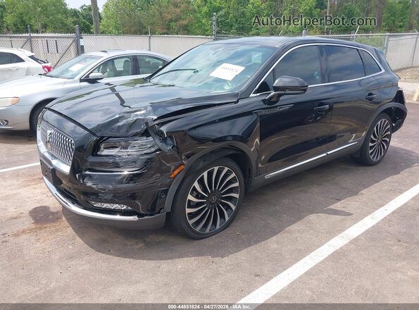2LMPJ9JP8PBL14421 2023 LINCOLN NAUTILUS Черный Передняя левая четверть