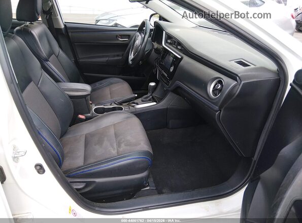 2T1BURHE4HC803204 2017 TOYOTA LL Белый Вид салона спереди