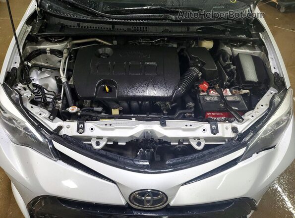 2T1BURHE4JC011933 2018 TOYOTA LL Silver Սալոնի հետևի տեսք
