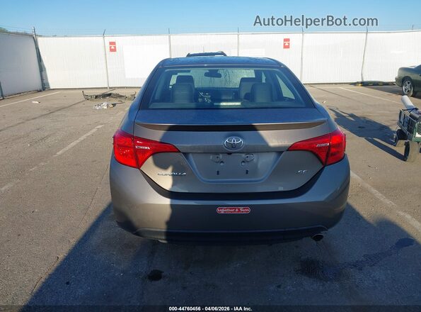 2T1BURHE4JC071811 2018 TOYOTA LL Gray 