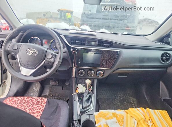 2T1BURHE4KC190492 2019 TOYOTA LL Белый Вид панели приборов