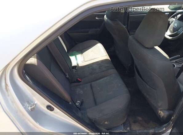 2T1BURHE6JC124475 2018 TOYOTA LL Silver VIN կոդի պիտակի տեսք