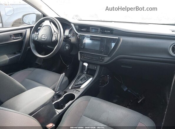 2T1BURHEXJC054141 2018 TOYOTA LL Белый Вид салона спереди
