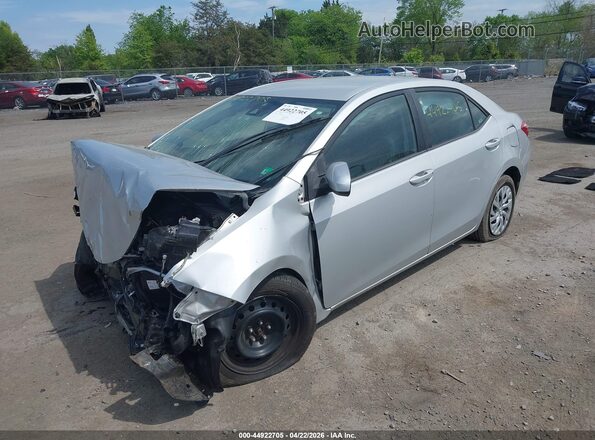 2T1BURHEXJC062885 2018 TOYOTA LL Серебряный Передняя левая четверть