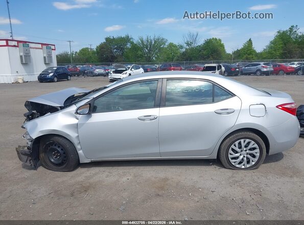 2T1BURHEXJC062885 2018 TOYOTA LL Серебряный 