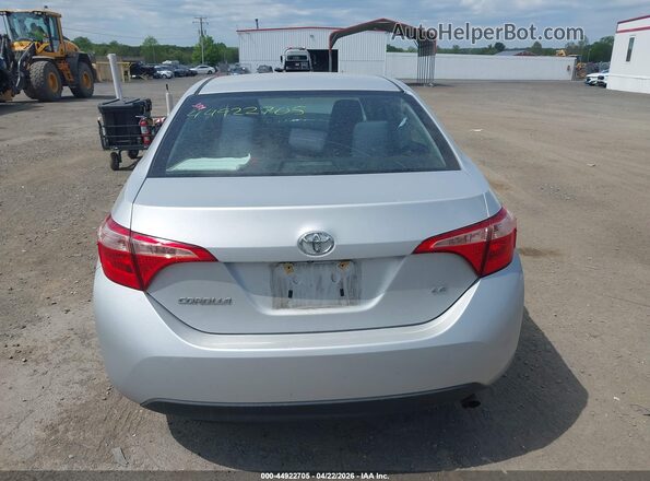 2T1BURHEXJC062885 2018 TOYOTA LL Серебряный 