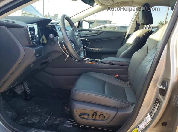 2T2ADCAZ2RC013077 2024 LEXUS NX Серый Вид салона спереди