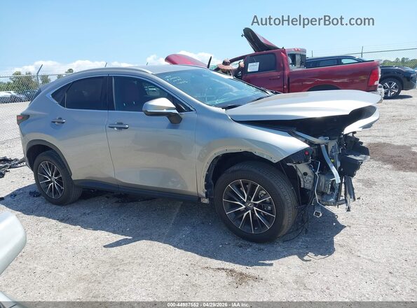 2T2ADCAZXPC005001 2023 LEXUS NX 250 Beige Vista interior trasera