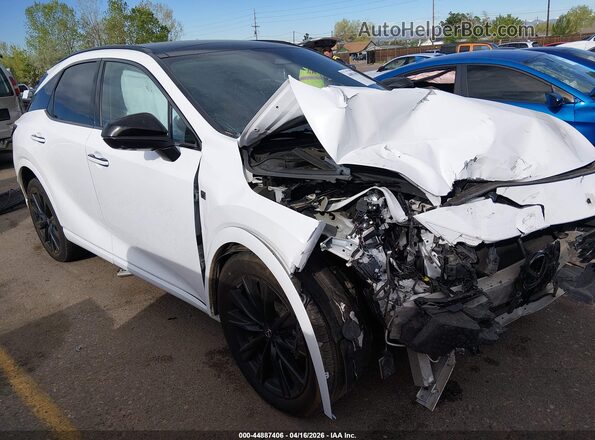 2T2BCMEA0RC015718 2024 LEXUS RX 500H White Przód prawy