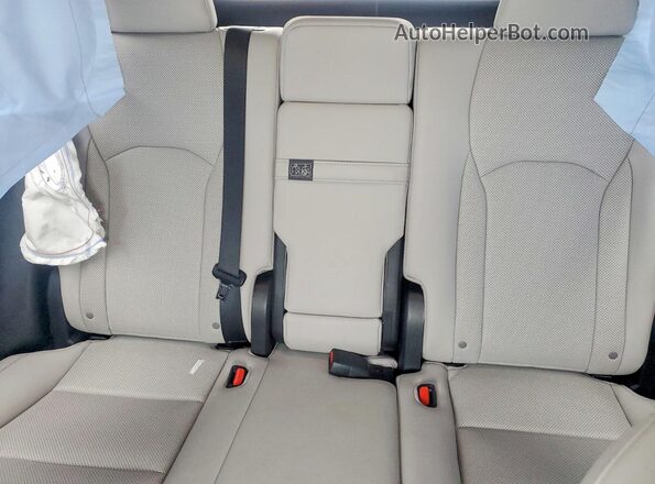 2T2HZMDA7MC294426 2021 LEXUS RX Серебряный Вид задних сидений
