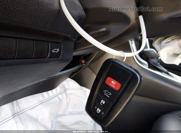 2T3C1RFV4RW301011 2024 TOYOTA LE Black Widok deski rozdzielczej