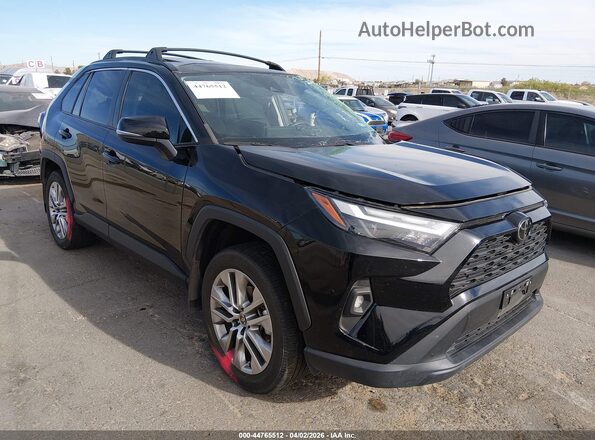 2T3C1RFV7PC246052 2023 TOYOTA LE Черный Передняя правая четверть