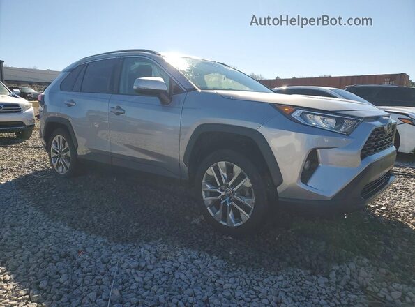 2T3C1RFV8KC011880 2019 TOYOTA LE Silver Przód prawy