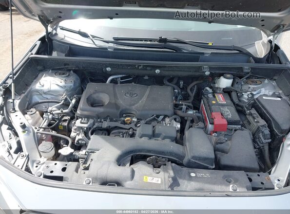 2T3F1RFV2NW317053 2022 TOYOTA LE Серебряный Вид сзади