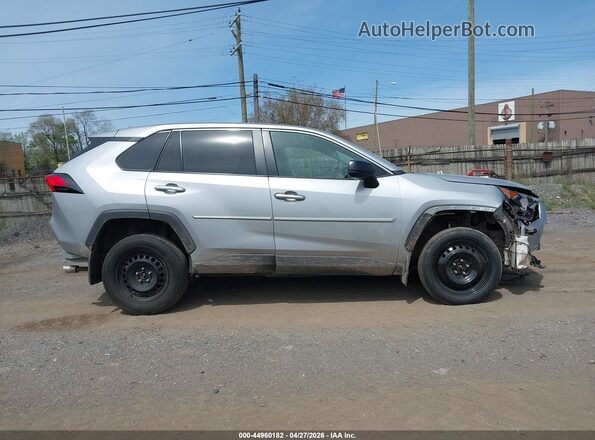 2T3F1RFV2NW317053 2022 TOYOTA LE Серебряный Вид задней части салона