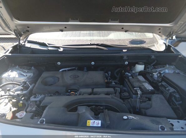 2T3F1RFV8MW165388 2021 TOYOTA LE Silver Vista trasera