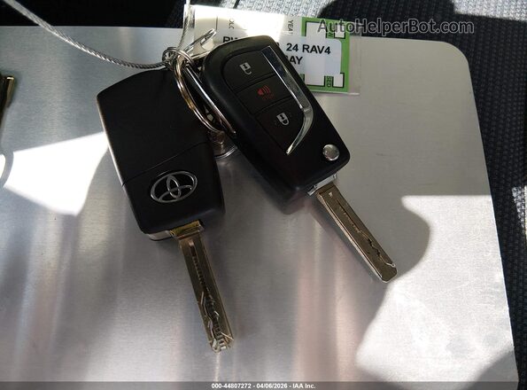 2T3F1RFV8RW489920 2024 TOYOTA LE Gray Vista del salpicadero