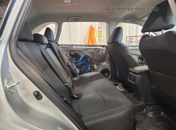 2T3F1RFVXNW303059 2022 TOYOTA LE Серебряный Вид задней части салона