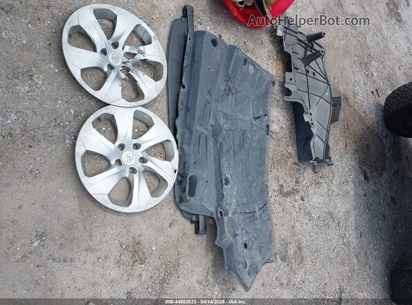 2T3H1RFV2LW058635 2020 TOYOTA LE White Instrument cluster view