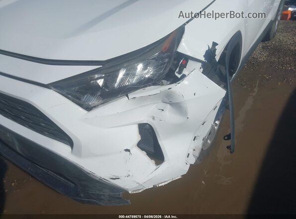 2T3K1RFV2KW015949 2019 TOYOTA LE Белый Вид спереди