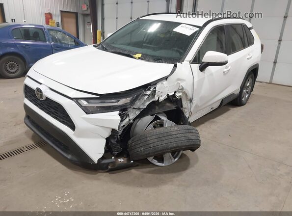 2T3MWRFV8SW267375 2025 TOYOTA LE White Передня ліва чверть