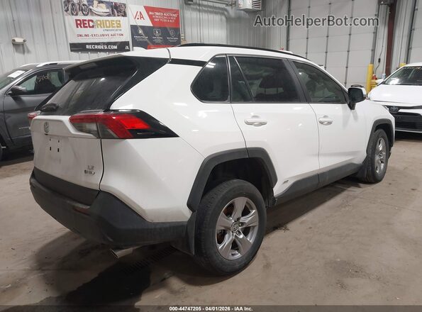2T3MWRFV8SW267375 2025 TOYOTA LE White Задня права чверть
