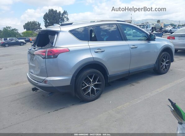 2T3NFREV1JW409473 2018 TOYOTA RAV4 Silver Tył prawy